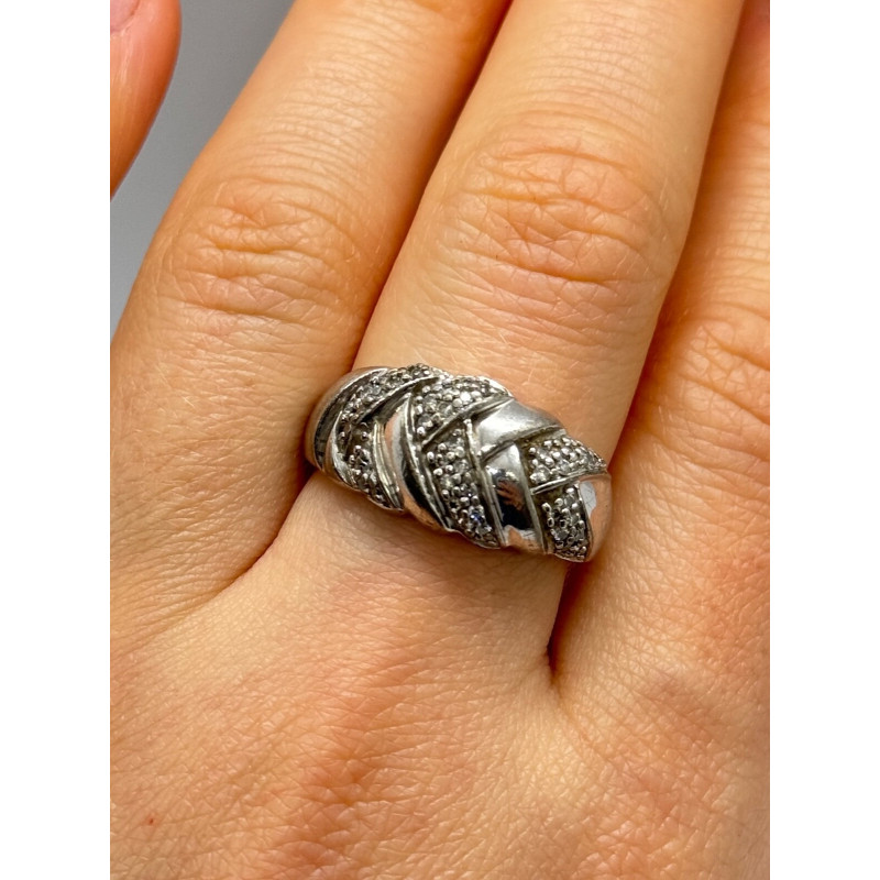 925 Sterling Silver Diamonds Ring Size 8