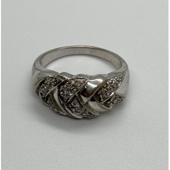 925 Sterling Silver Diamonds Ring Size 8