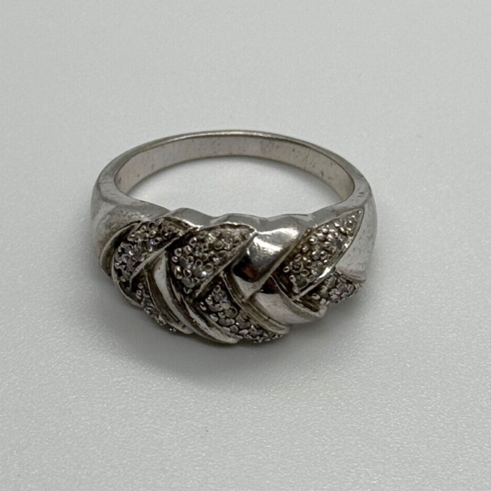 925 Sterling Silver Diamonds Ring Size 8