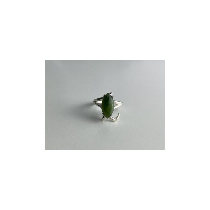 925 Sterling Silver Green Nephrite Ring Size 6.5