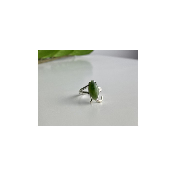 925 Sterling Silver Green Nephrite Ring Size 6.5