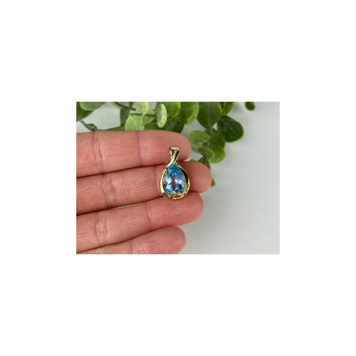 925 STERLING SILVER GOLD PLATED BLUE SPINEL PENDANT