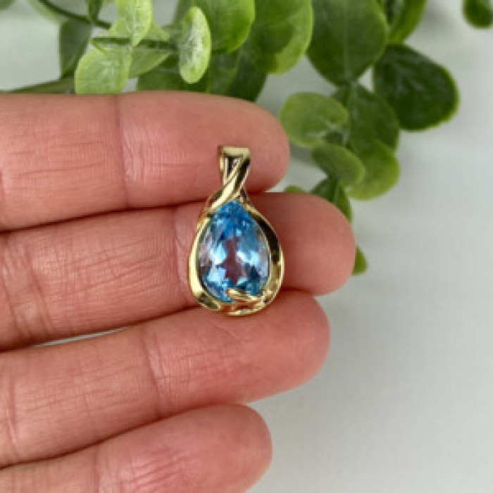 925 Sterling Silver Gold Plated Blue Spinel Pendant