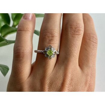 925 Sterling Silver Peridot, Citrine & White Sapphire Ring Size 7