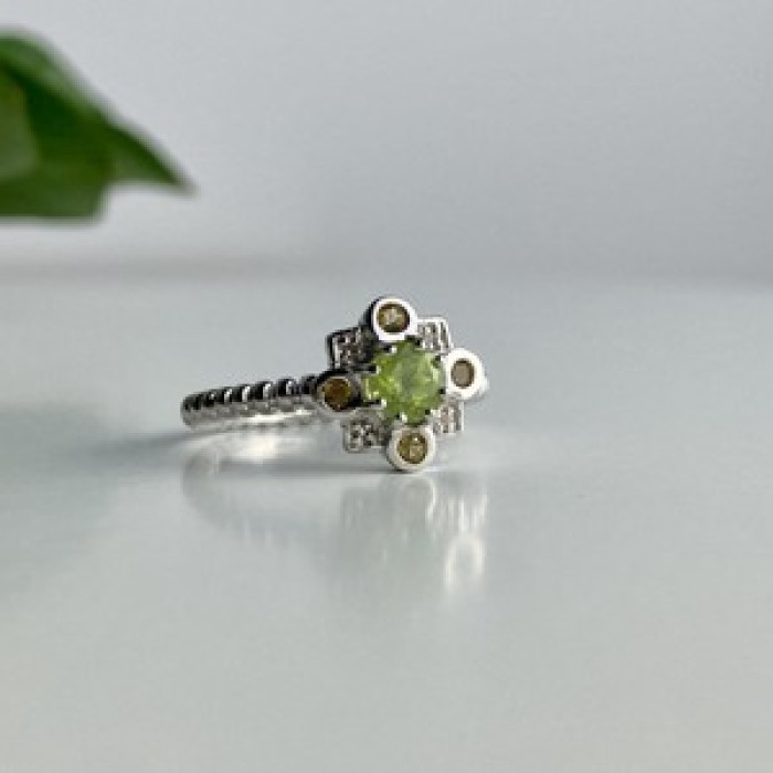 925 Sterling Silver Peridot, Citrine & White Sapphire Ring Size 7