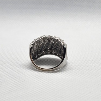 14K White Gold & Diamond Ring Size 5.5