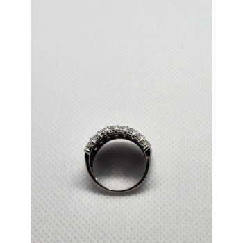 14K WHITE GOLD & DIAMOND RING  SIZE 5.5