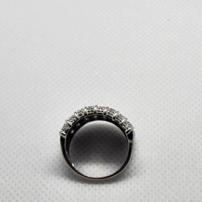 14K White Gold & Diamond Ring Size 5.5