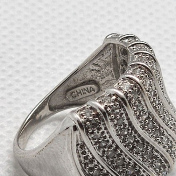 14K White Gold & Diamond Ring Size 5.5