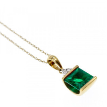 10K Yellow Gold Emerald & Diamonds Chain With Pendant
