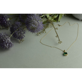 10K YELLOW GOLD EMERALD & DIAMONDS CHAIN WITH PENDANT