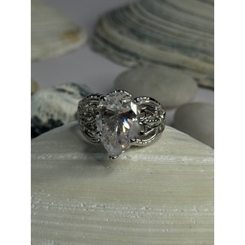Elegant Design 925 Sterling Silver Beryl Ring Size 8