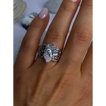 Elegant Design 925 Sterling Silver Beryl Ring Size 8