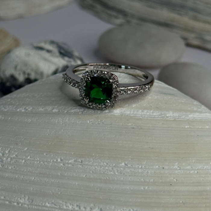 925 Sterling Silver Emerald & Beryl Ring Size 7