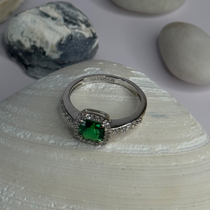 925 Sterling Silver Emerald & Beryl Ring Size 7