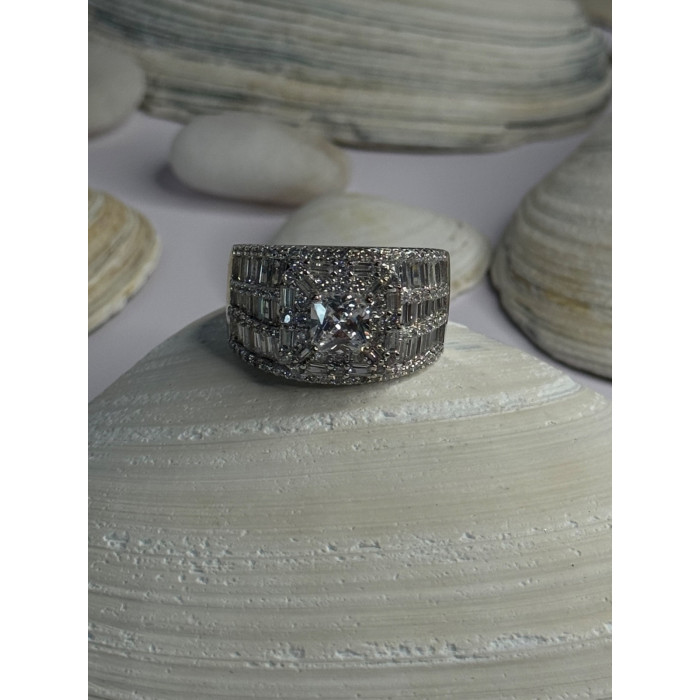 Shiny 925 Sterling Silver Cz Ring Size 11