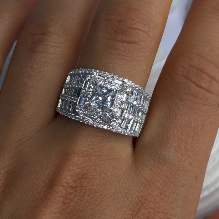 Shiny 925 Sterling Silver Cz Ring Size 11