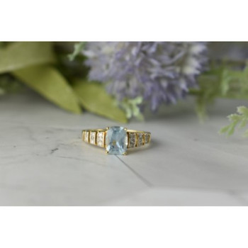 10K YELLOW GOLD AQUAMARINE & DIAMONDS RING SIZE 7