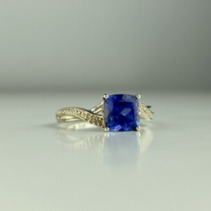 925 Sterling Silver Iolite & CZ Ring Size 6.75