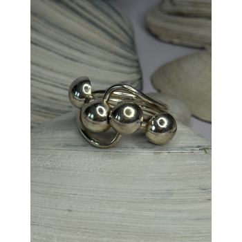 Unique Design 925 Sterling Silver Ring Size 8