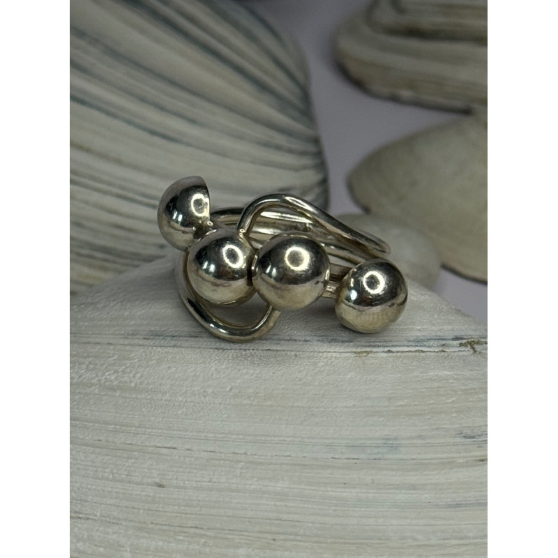 Unique Design 925 Sterling Silver Ring Size 8