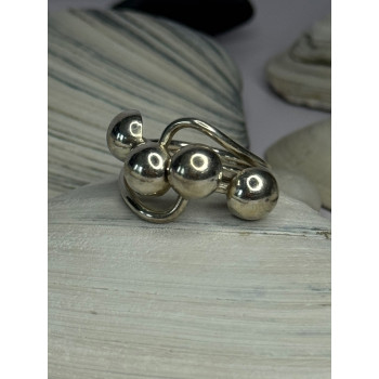 Unique Design 925 Sterling Silver Ring Size 8