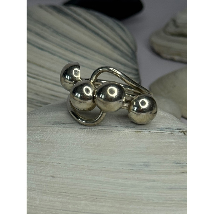 Unique Design 925 Sterling Silver Ring Size 8