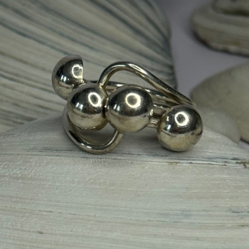 Unique Design 925 Sterling Silver Ring Size 8