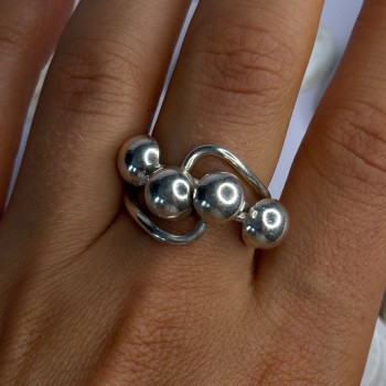 Unique Design 925 Sterling Silver Ring Size 8