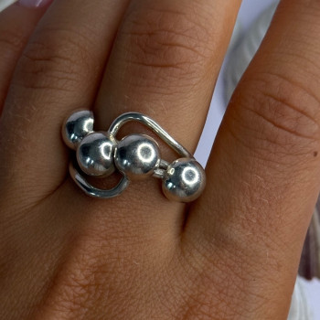 Unique Design 925 Sterling Silver Ring Size 8