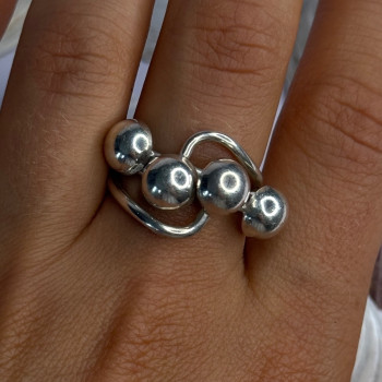 Unique Design 925 Sterling Silver Ring Size 8