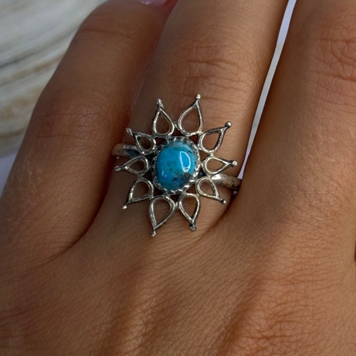 925 Sterling Silver Turquoise Ring Size 8