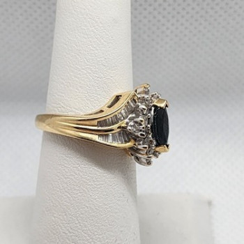 14K Yellow Gold Sapphire & Diamonds Ring Size 5.5