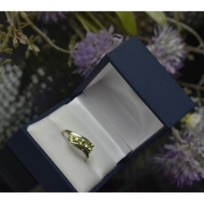 925 Sterling Silver Peridot Ring Size 8.5