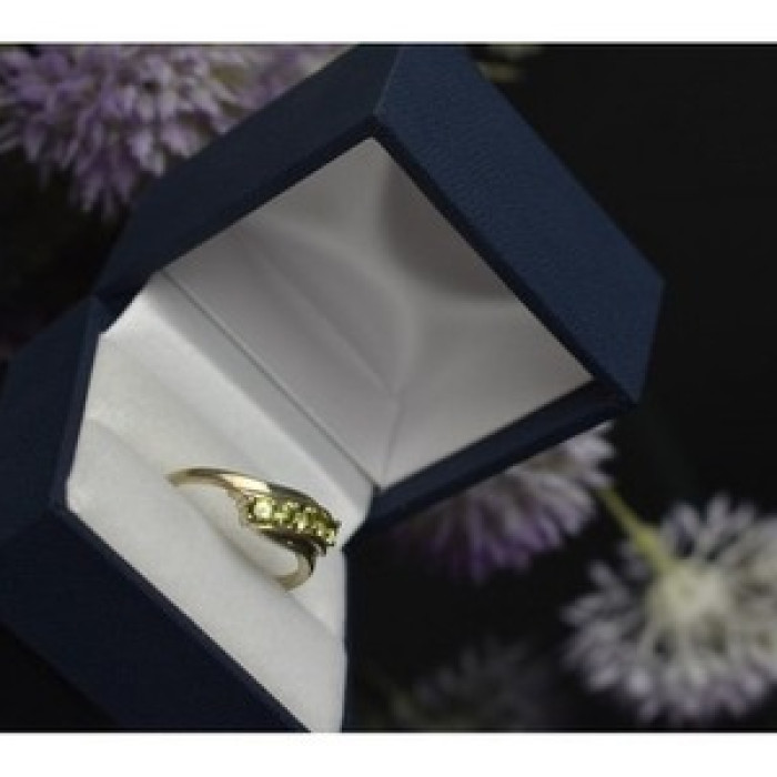 925 Sterling Silver Peridot Ring Size 8.5