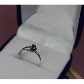 925 Sterling Silver Garnet Ring Size 5.5
