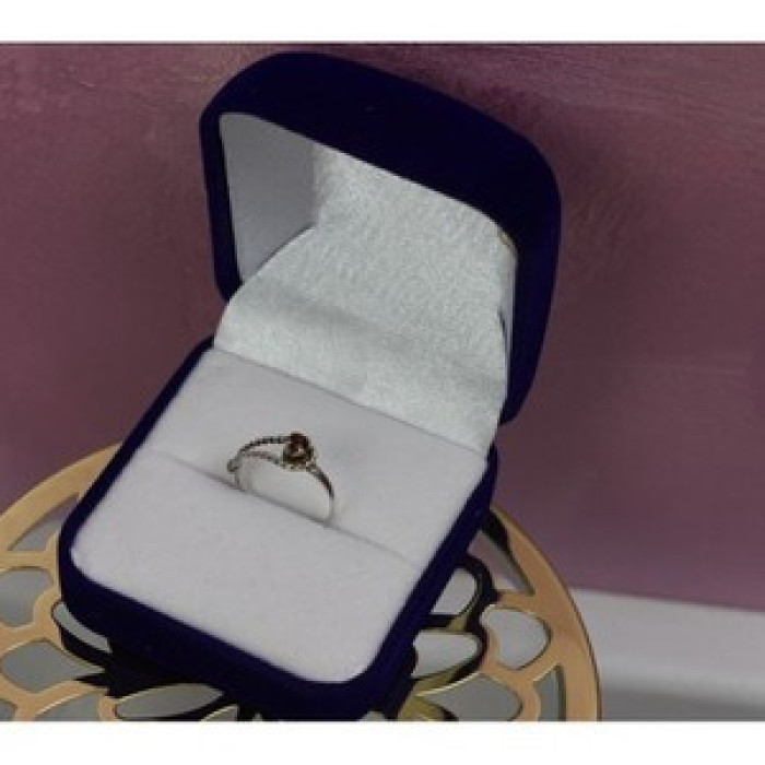 925 Sterling Silver Garnet Ring Size 5.5