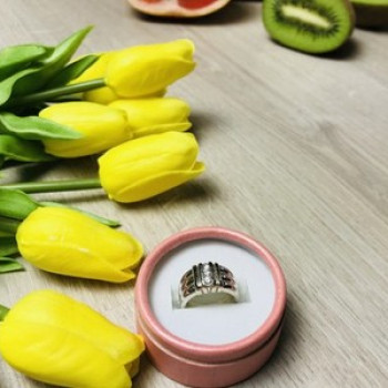 925 Sterling Silver CZ Ring Size 7.5
