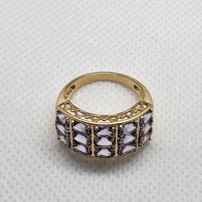 14K Yellow Gold & Tanzanite Ring Size 5.5