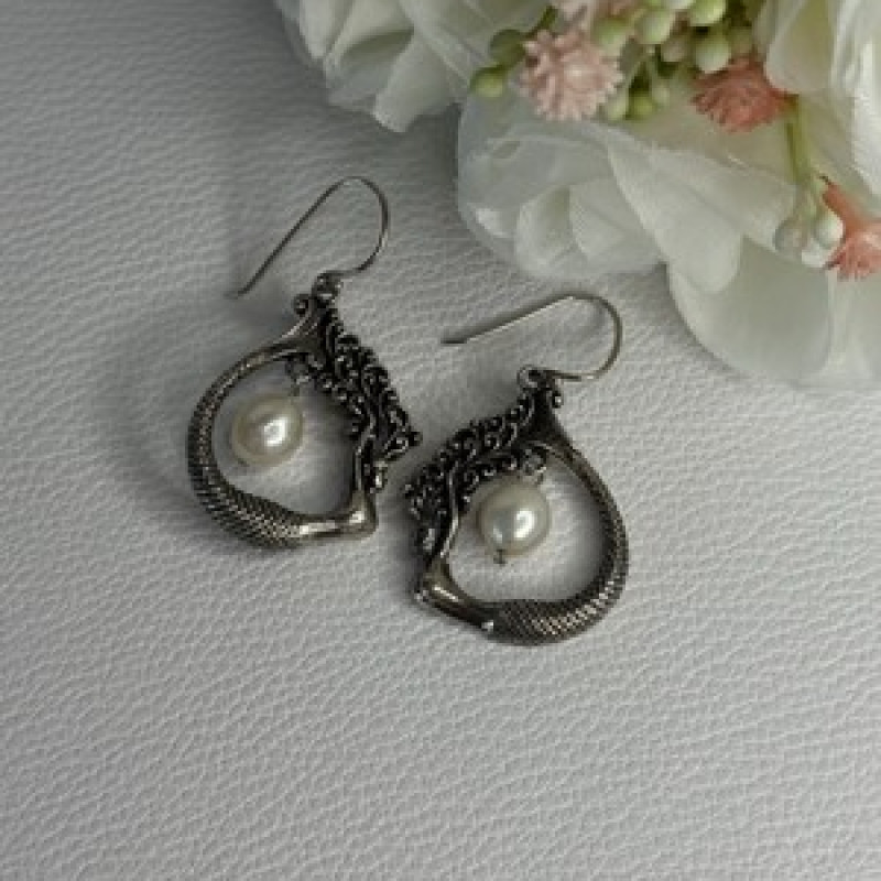 Vintage 925 Sterling Silver Pearl Earrings Length 1.50 Inch
