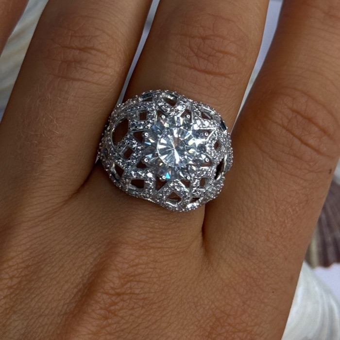Shiny 925 Sterling Silver Cz Ring Size 9