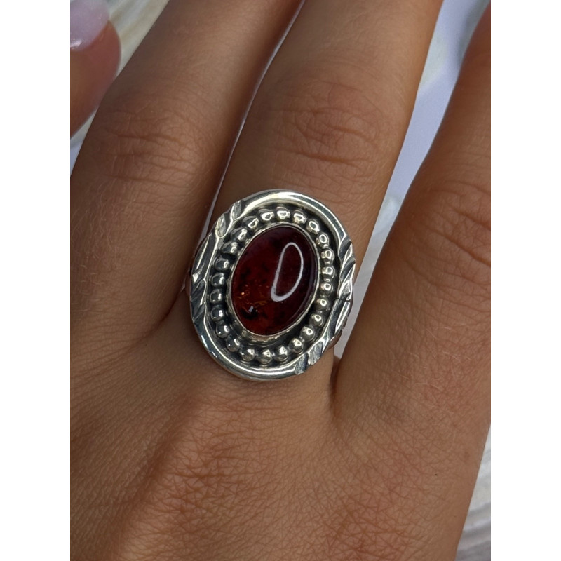 Vintage Design 925 Sterling Silver Amber Ring Size 9