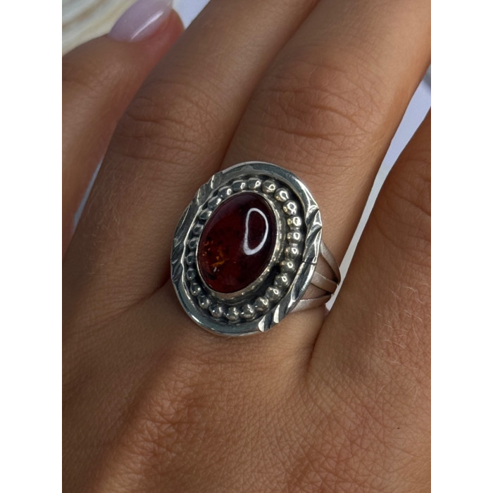 Vintage Design 925 Sterling Silver Amber Ring Size 9