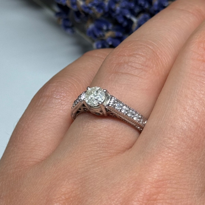 10K White Gold Ring Sapphire Size 6.5