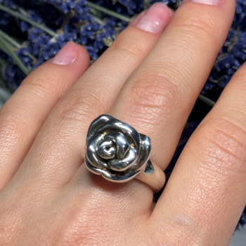 925 Sterling Silver Rose Ring Size 7