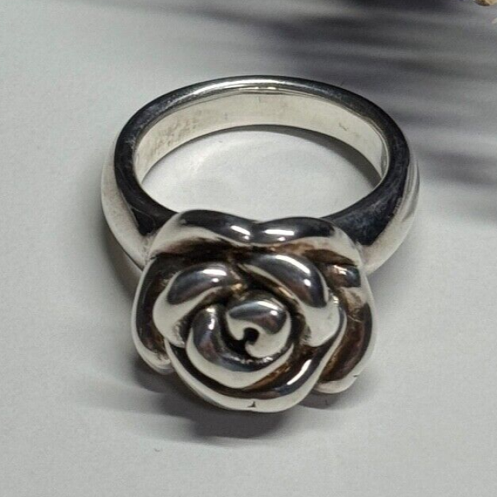 925 Sterling Silver Rose Ring Size 7