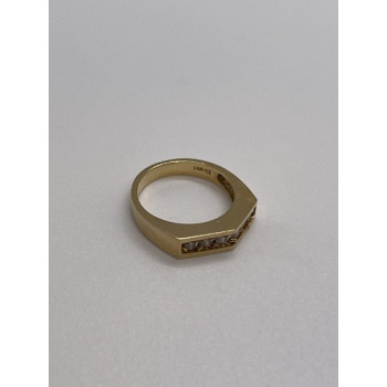 14K YELLOW GOLD & COLORLESS SAPPHIRE RING  SIZE 5.5