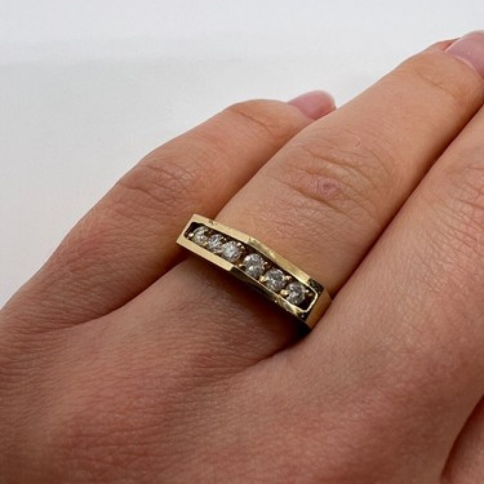 14K Yellow Gold & Colorless Sapphire Ring Size 5.5