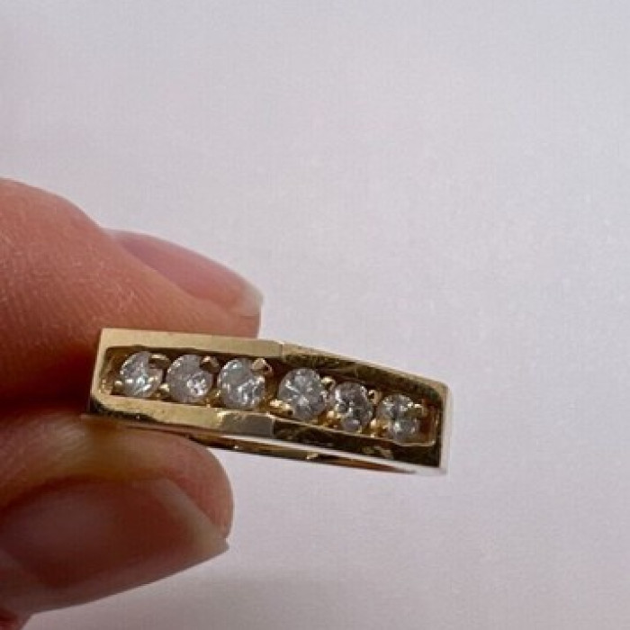 14K Yellow Gold & Colorless Sapphire Ring Size 5.5