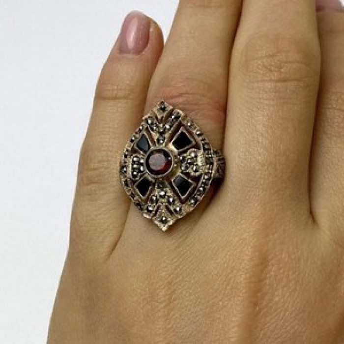 925 Sterling Silver Spessartine, Black Nephrite & Marcasites Ring Size 6.5